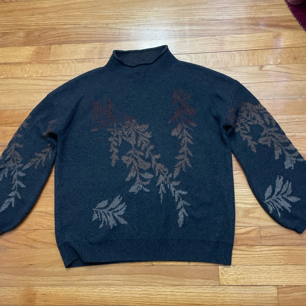 Garnet Hill Shimmering Vine Leaf Jacquard Knit‎ Ombre Sweater In Gray Size M - Picture 2 of 9